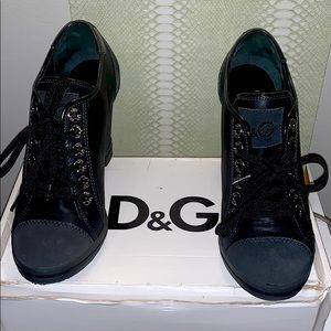 DG women’s boots